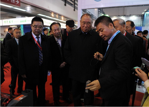 2015中国国际节能低碳创新技术与装备博览会在京举办摘自《中国报道》(图4)