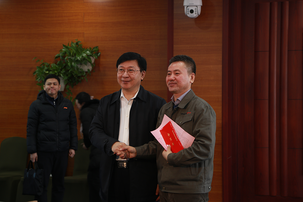 赵爱军市长到访迈格钠联系优秀专家马忠威董事长(图1)